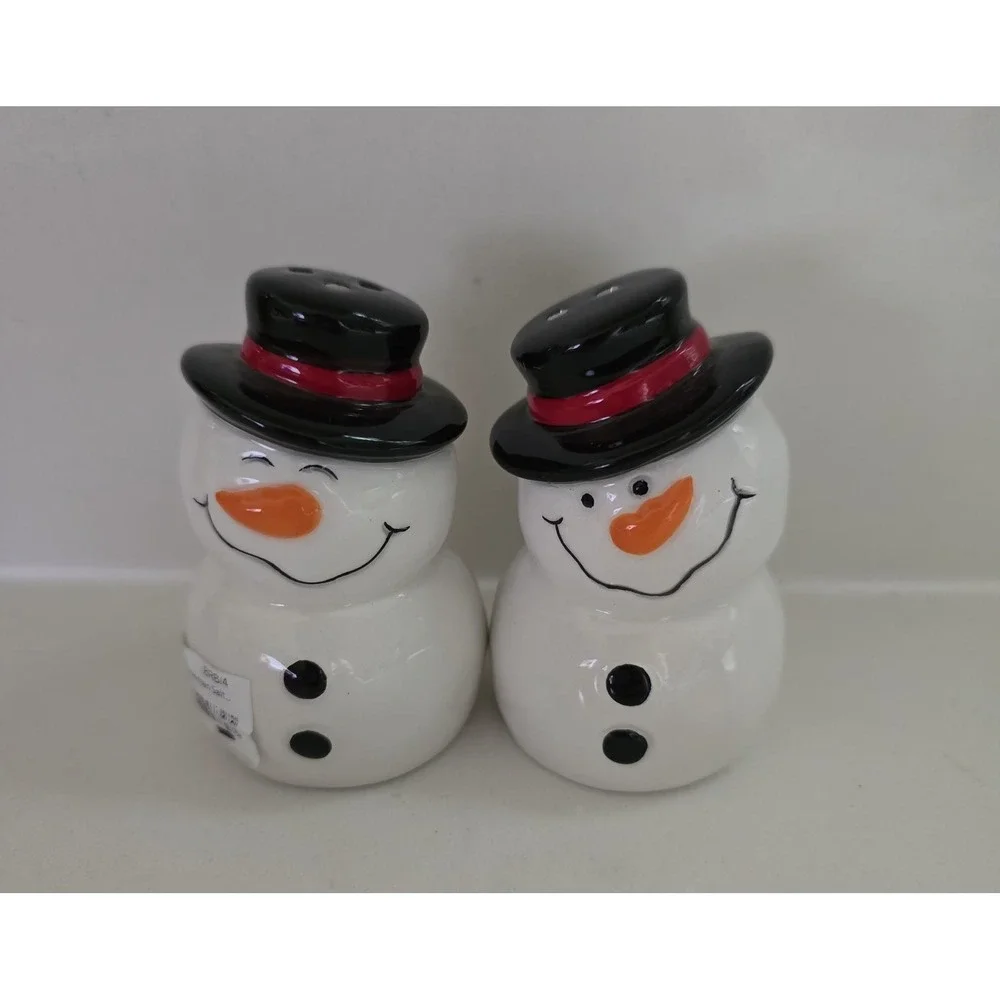 Ceramic Snowman‎ Salt And Pepper Shaker Set New With Tag